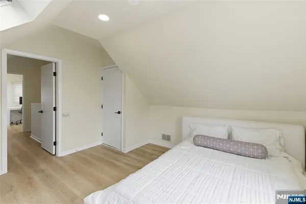 $4,900 | 126 Brookside Avenue, Cresskill, NJ 07626