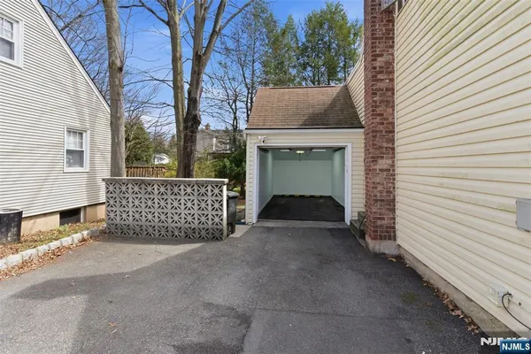 $4,900 | 126 Brookside Avenue, Cresskill, NJ 07626