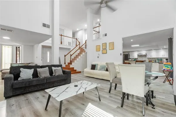 $350,000 | 13010 Meadowline Drive, Houston, TX 77082
