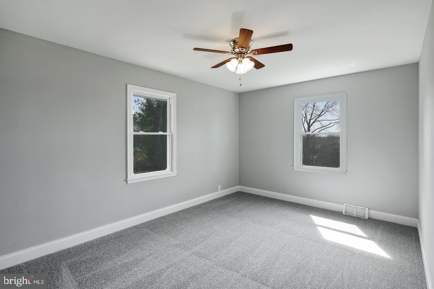 219 Harding Road Southampton, PA 18966 - Photo 11 of 26 Gallery Image 11