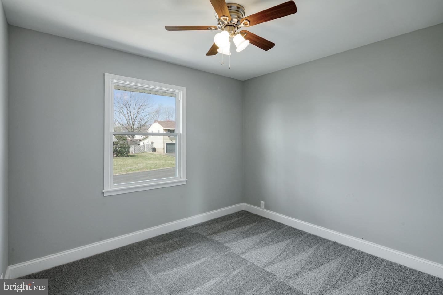 219 Harding Road Southampton, PA 18966 - Photo 13 of 26 Gallery Image 13