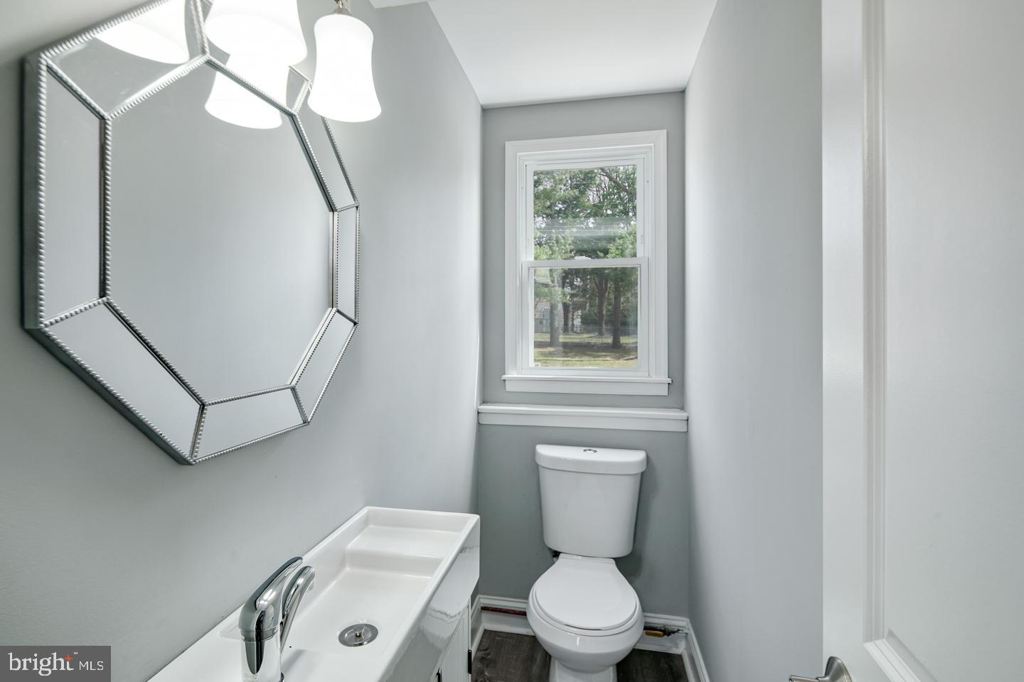 219 Harding Road Southampton, PA 18966 - Photo 22 of 26 Gallery Image 22