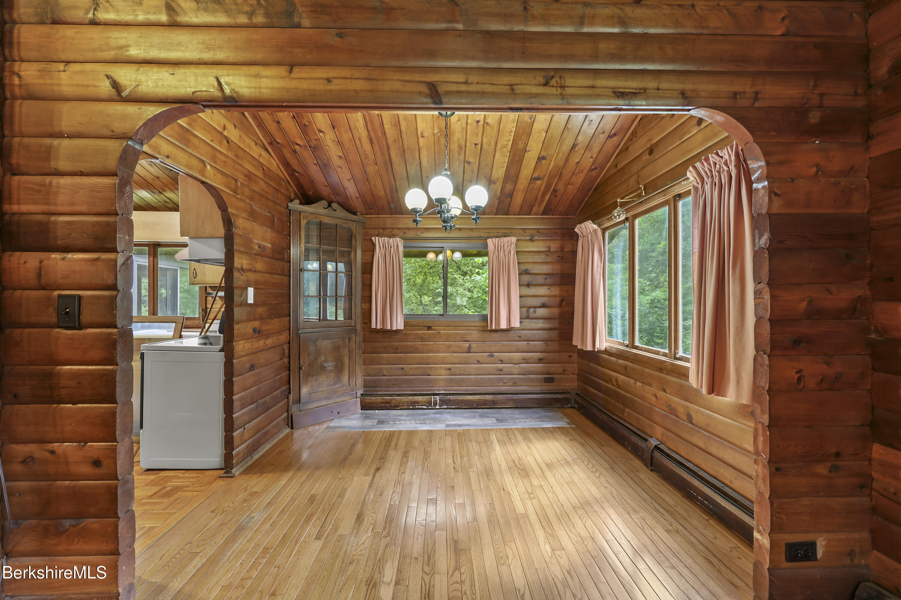 240 Kirchner Road Dalton, MA 01226 - Photo 17 of 51 Dining Area