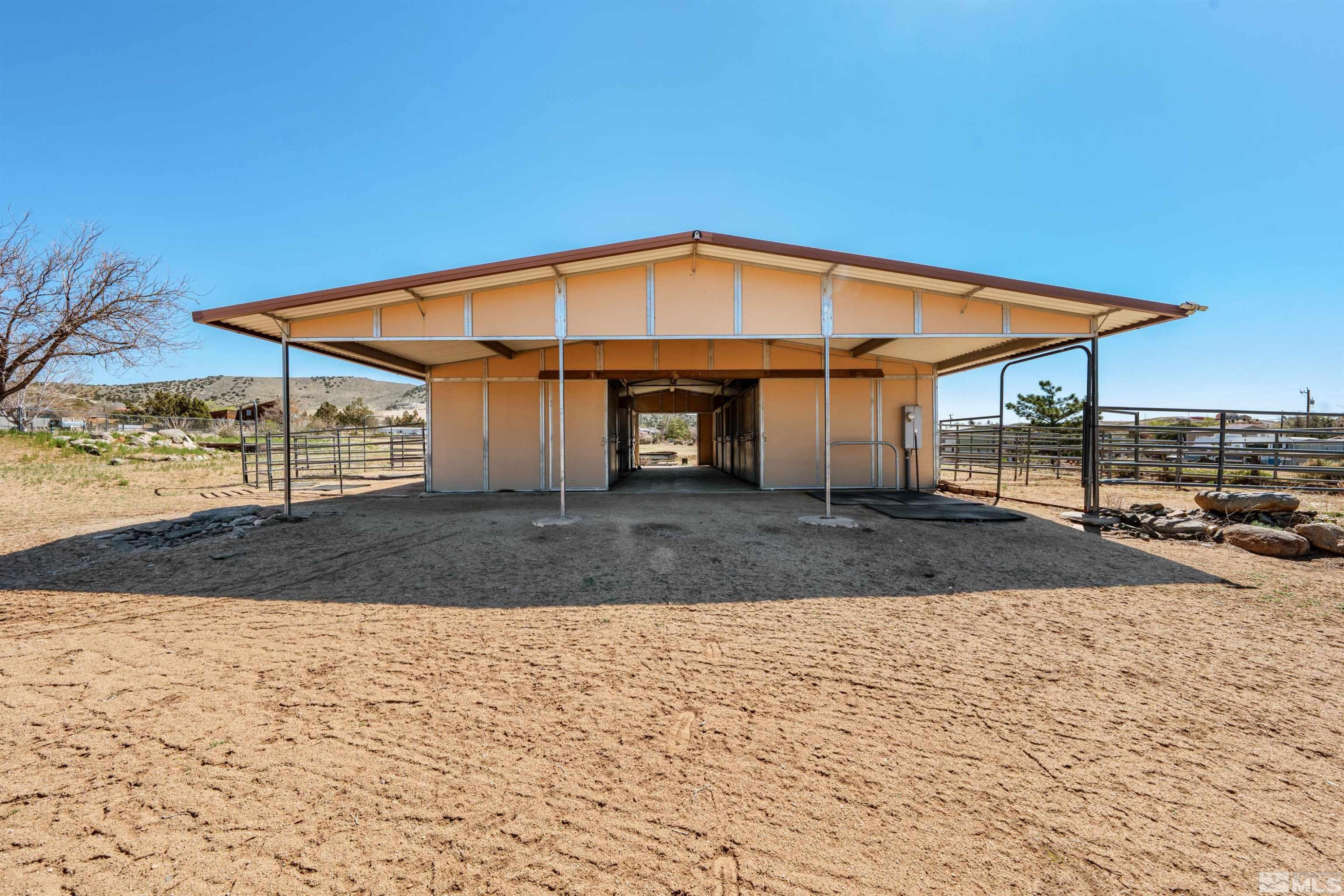 9320 Arrowhead Way Reno, NV 89506 - Photo 28 of 39 a view of a volley ball court