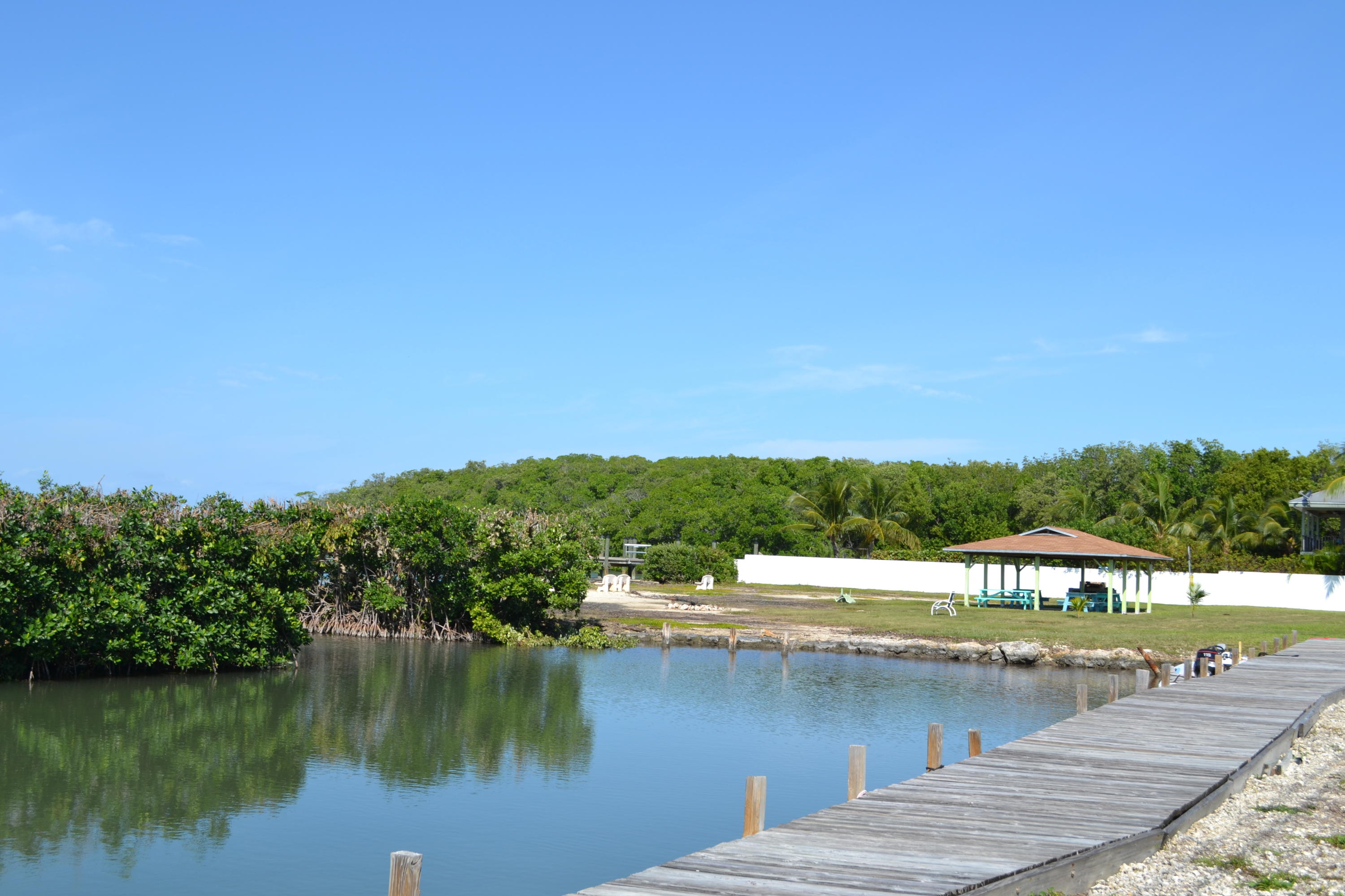 0 Dolphin Road Key Largo, FL 33037 - Photo 11 of 23 Private and lovely