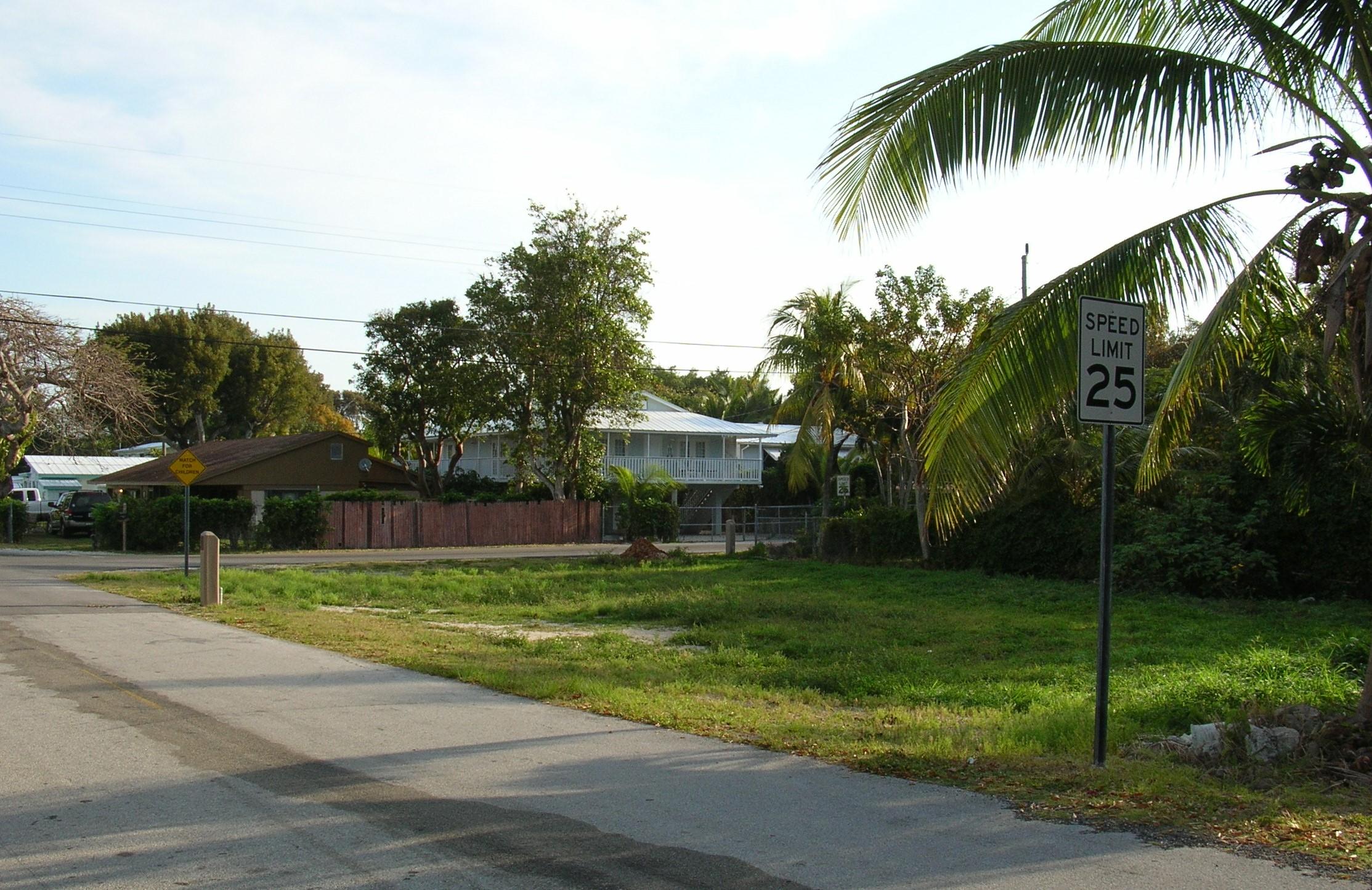 0 Dolphin Road Key Largo, FL 33037 - Photo 19 of 23 Corner Lot