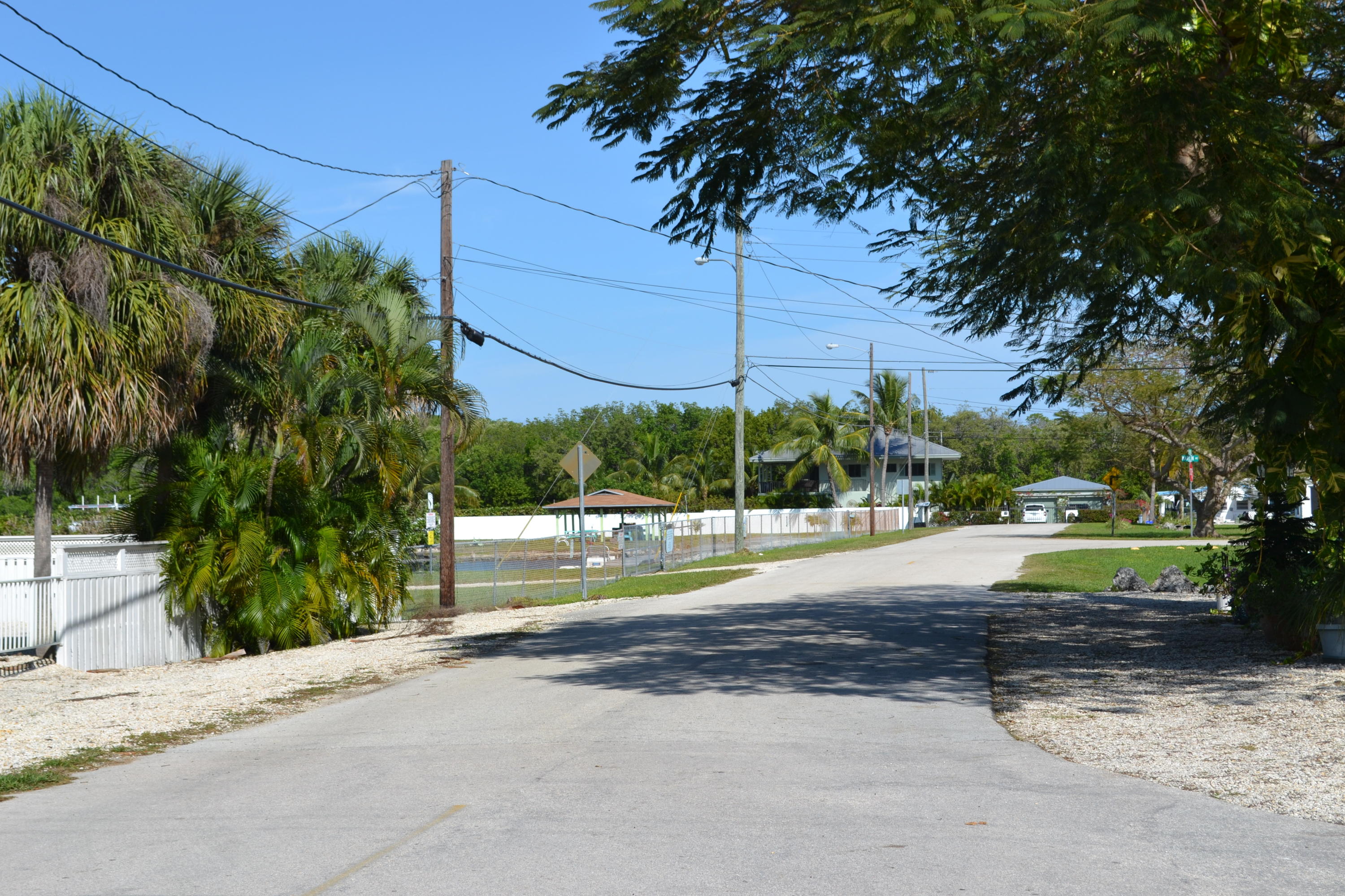 0 Dolphin Road Key Largo, FL 33037 - Photo 4 of 23 Easy access