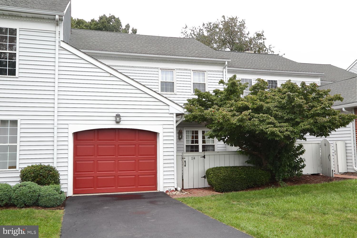 114 Spring Ridge Court Lancaster, PA 17601 - Photo 1 of 20 Front