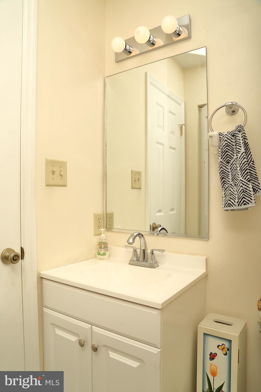 114 Spring Ridge Court Lancaster, PA 17601 - Photo 11 of 20 Half Bath