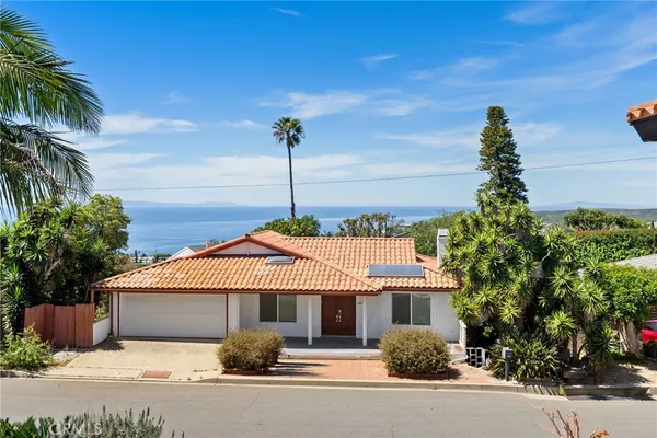 $2,998,000 | 2870 Zell Drive, Laguna Beach, CA 92651