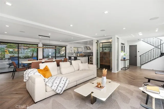 $3,250,000 | 2870 Zell Drive, Laguna Beach, CA 92651