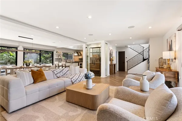 $2,998,000 | 2870 Zell Drive, Laguna Beach, CA 92651