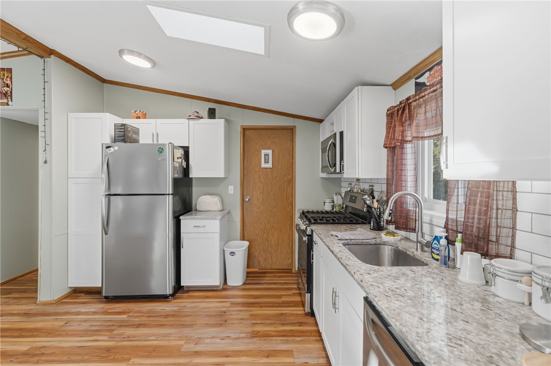 10 Lear Drive Coventry, RI 02816 - Photo 2 of 21