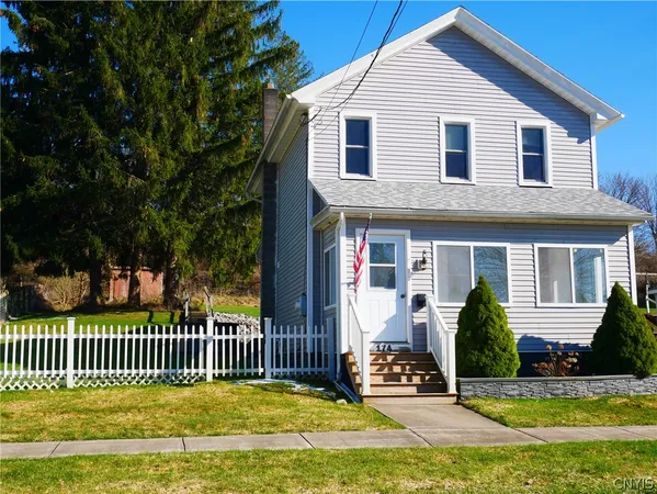 $184,900 | 174 Elmwood Avenue North, Sangerfield, NY 13480