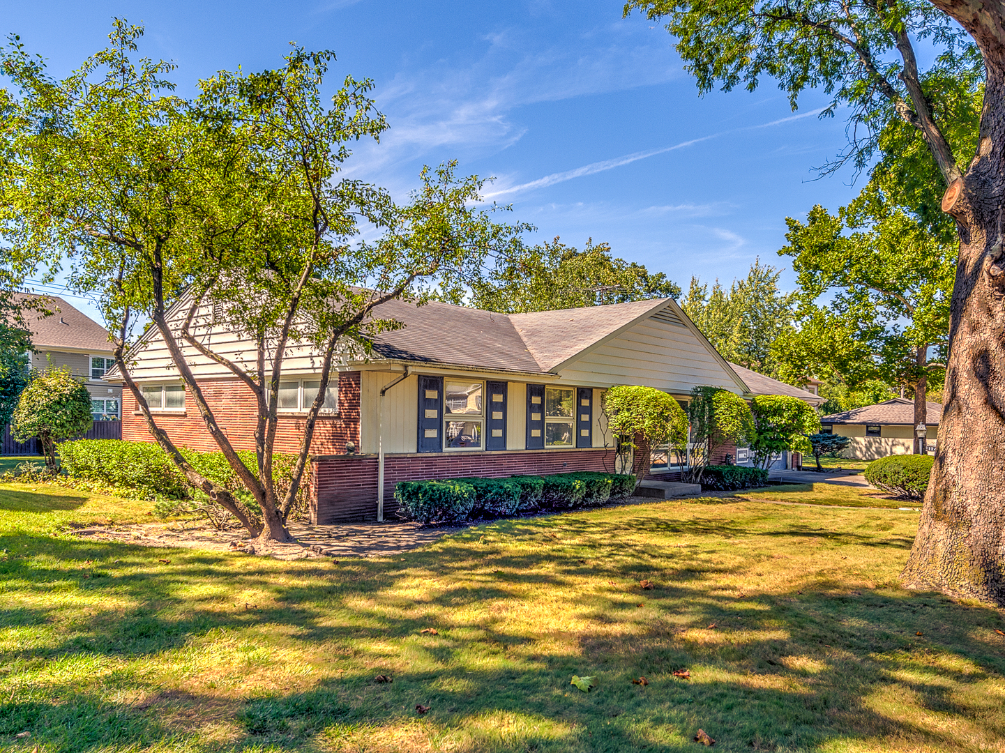 1240 Warrington Road Deerfield, IL 60015 - Photo 3 of 18