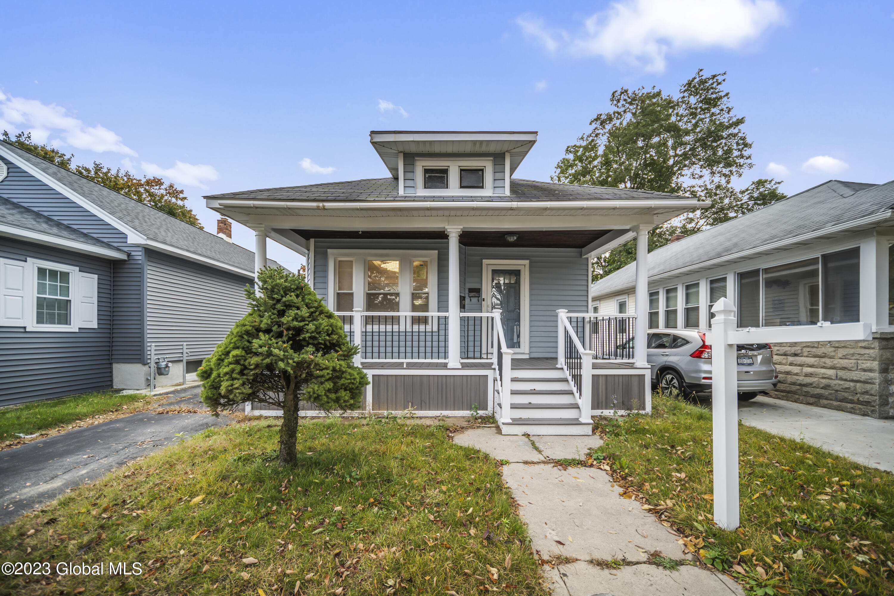 1542 Rutgers Street Schenectady, NY 12303 - Photo 1 of 32 front