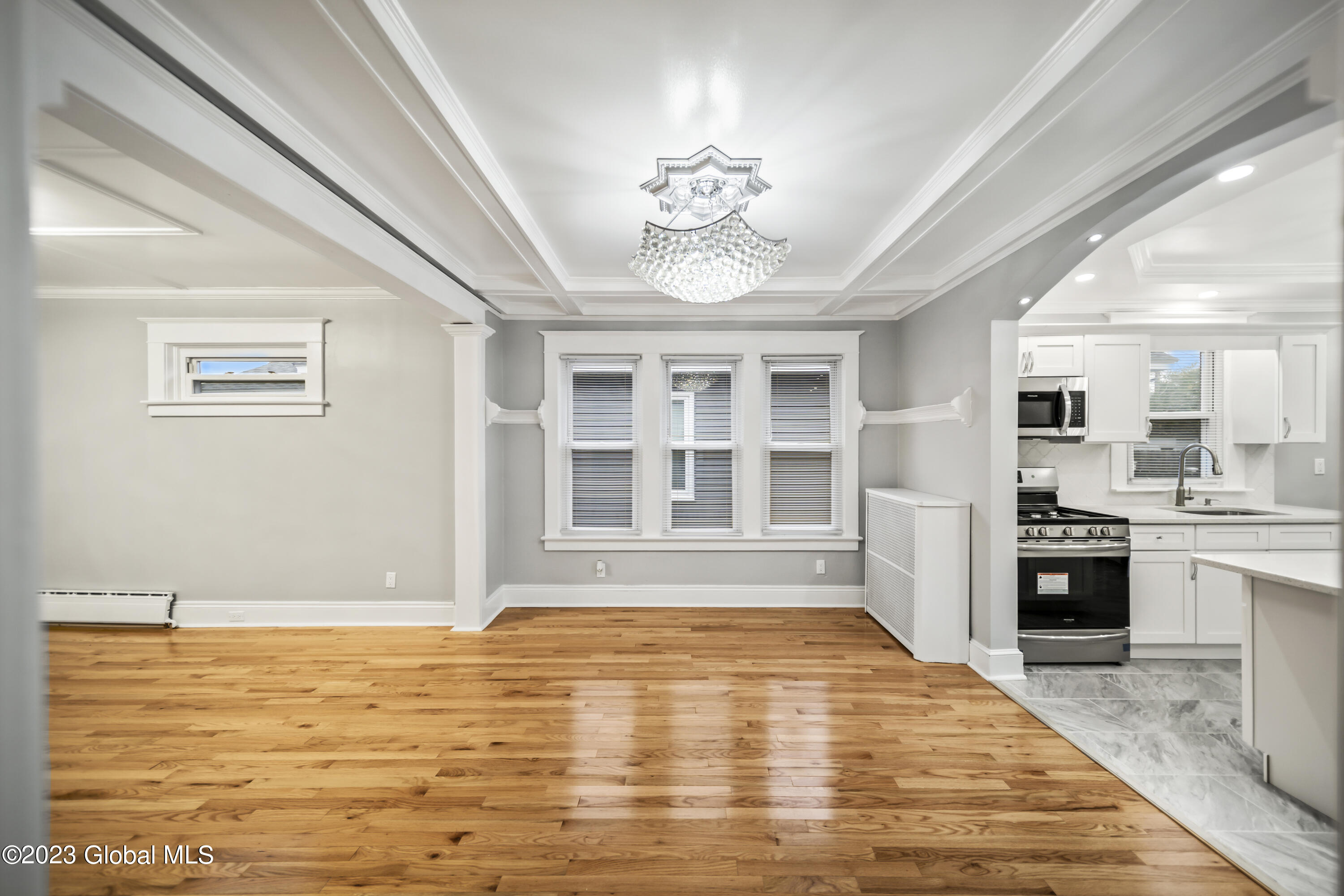 1542 Rutgers Street Schenectady, NY 12303 - Photo 10 of 32 DSC01908