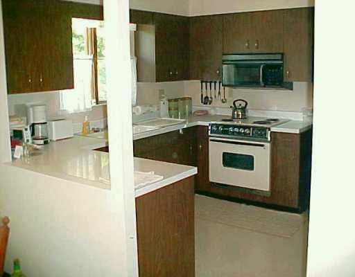 32 Shannon Road Monongahela, PA 15063 - Photo 3 of 8 Kitchen.