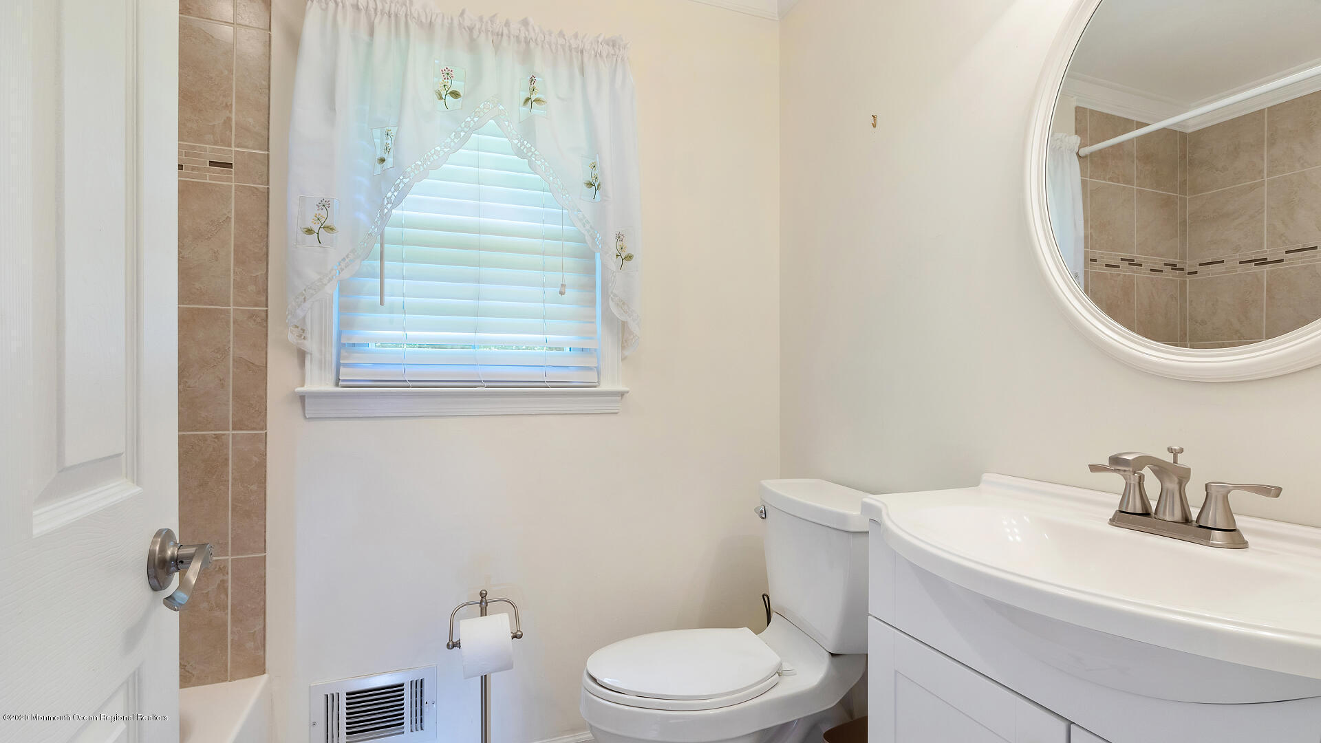 7 Highview Circle Middletown, NJ 07748 - Photo 20 of 43 021-1920x1080-photo