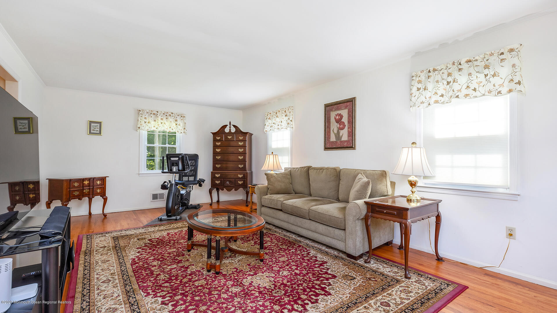 7 Highview Circle Middletown, NJ 07748 - Photo 5 of 43 006-1920x1080-photo