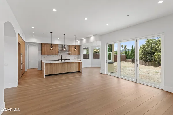 $9,500 | 295 Toyon Court, Thousand Oaks, CA 91362