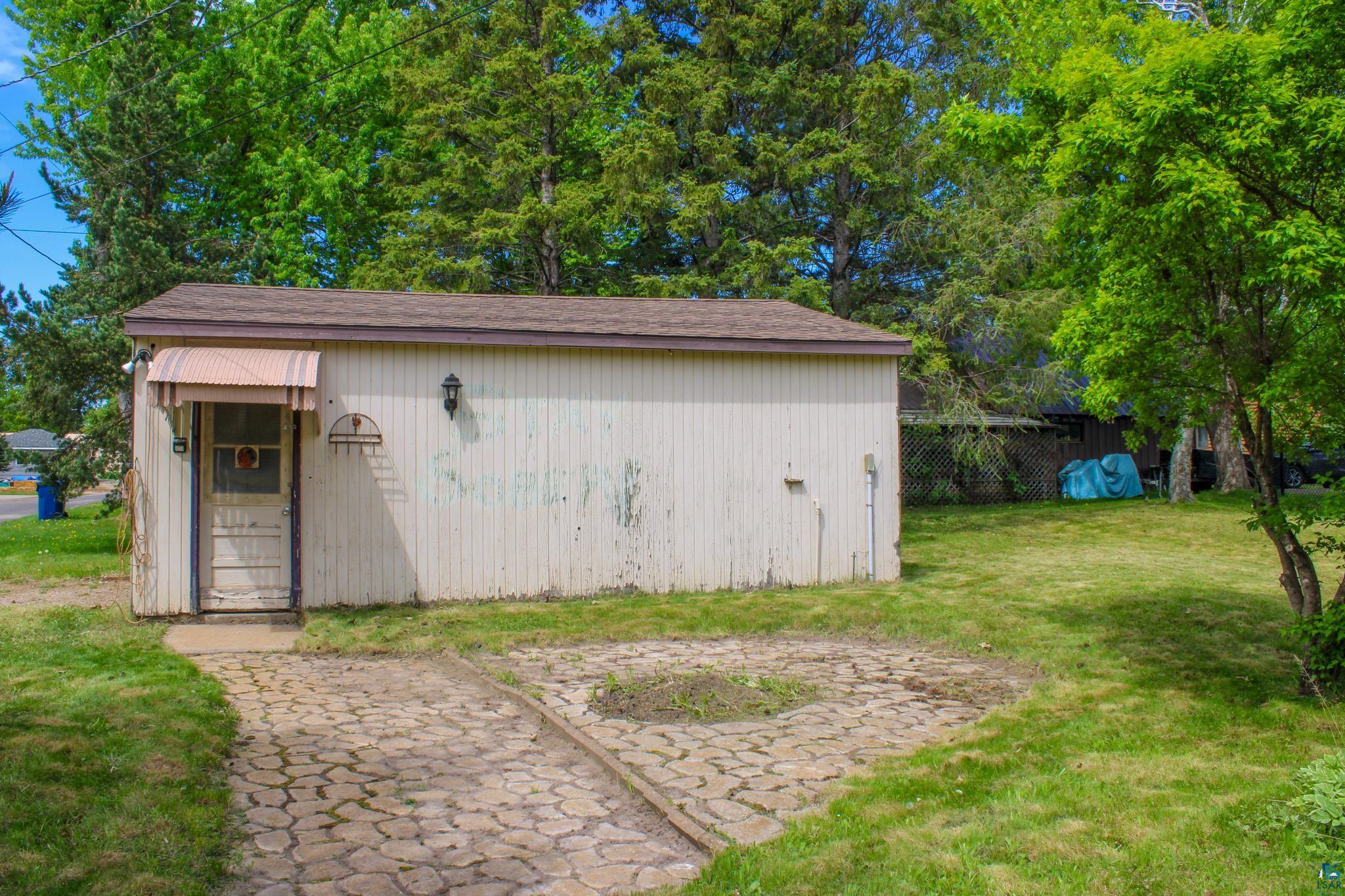 423 East 38th Street Hibbing, MN 55746 - Photo 18 of 38