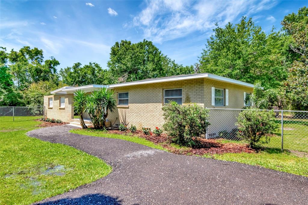 2054 Deerwood Road Seffner, FL 33584 - Photo 1 of 1