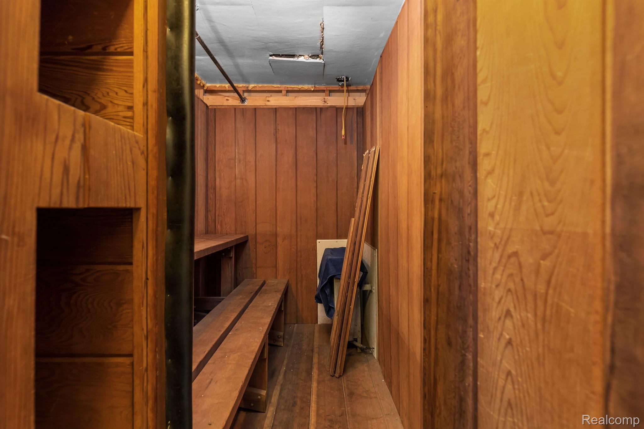 9356 South Lewis Road Vassar, MI 48768 - Photo 27 of 40 Sauna