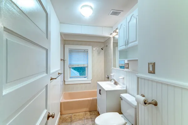 $3,000 | 86 Glover Avenue, Unit 86, Quincy, MA 02171
