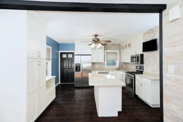 $3,000 | 86 Glover Avenue, Unit 86, Quincy, MA 02171