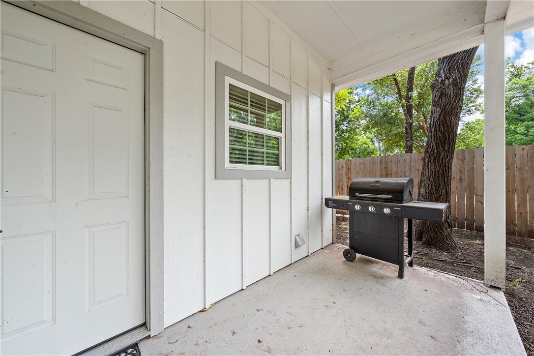 1121 Brook Avenue Waco, TX 76708 - Photo 18 of 19 a view of a workspace with furniture and a window