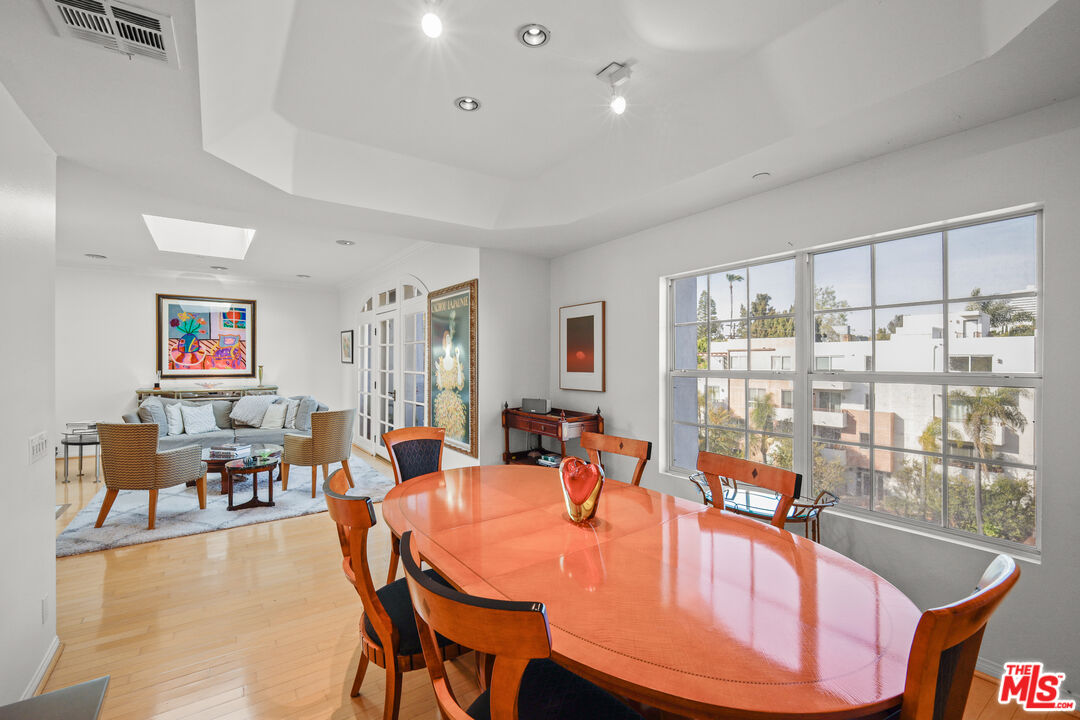 2025 South Beverly Glen Boulevard, Unit PHD Los Angeles, CA 90025 - Photo 1 of 28