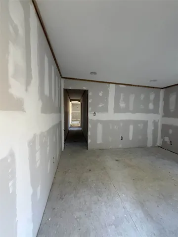 a view of entryway with livingroom