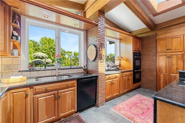 $1,950,000 | 1789 Hastings Mill Road, Pittsburgh, PA 15241