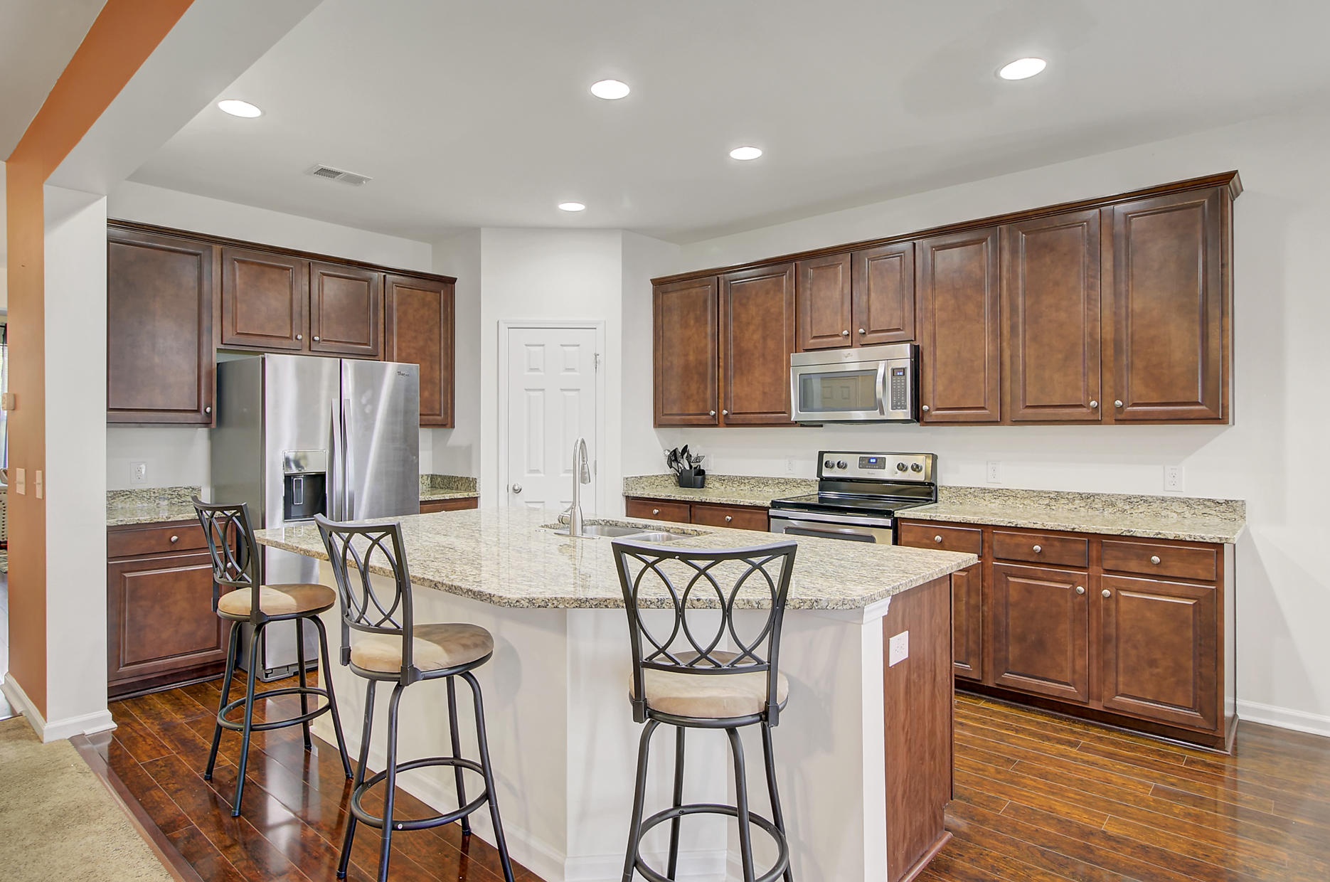 407 Forest Hills Road Summerville, SC 29486 - Photo 11 of 30 160AFAB3-B78B-473B-AA34-382CEB06E55B