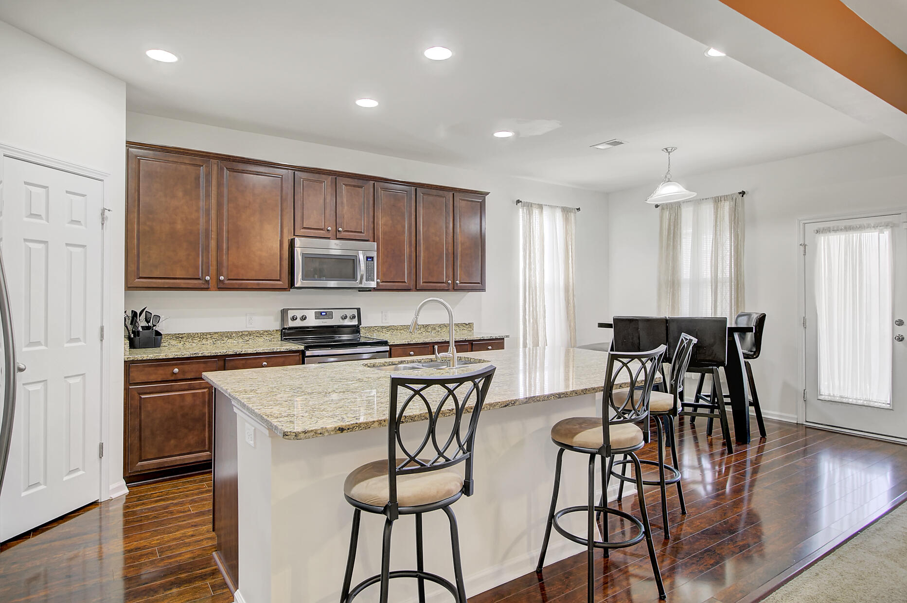 407 Forest Hills Road Summerville, SC 29486 - Photo 13 of 30 62E284A4-AF4A-4D9C-A385-80F35A9579B3
