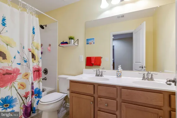 $785,000 | 17149 Sea Skiff Way, Dumfries, VA 22026