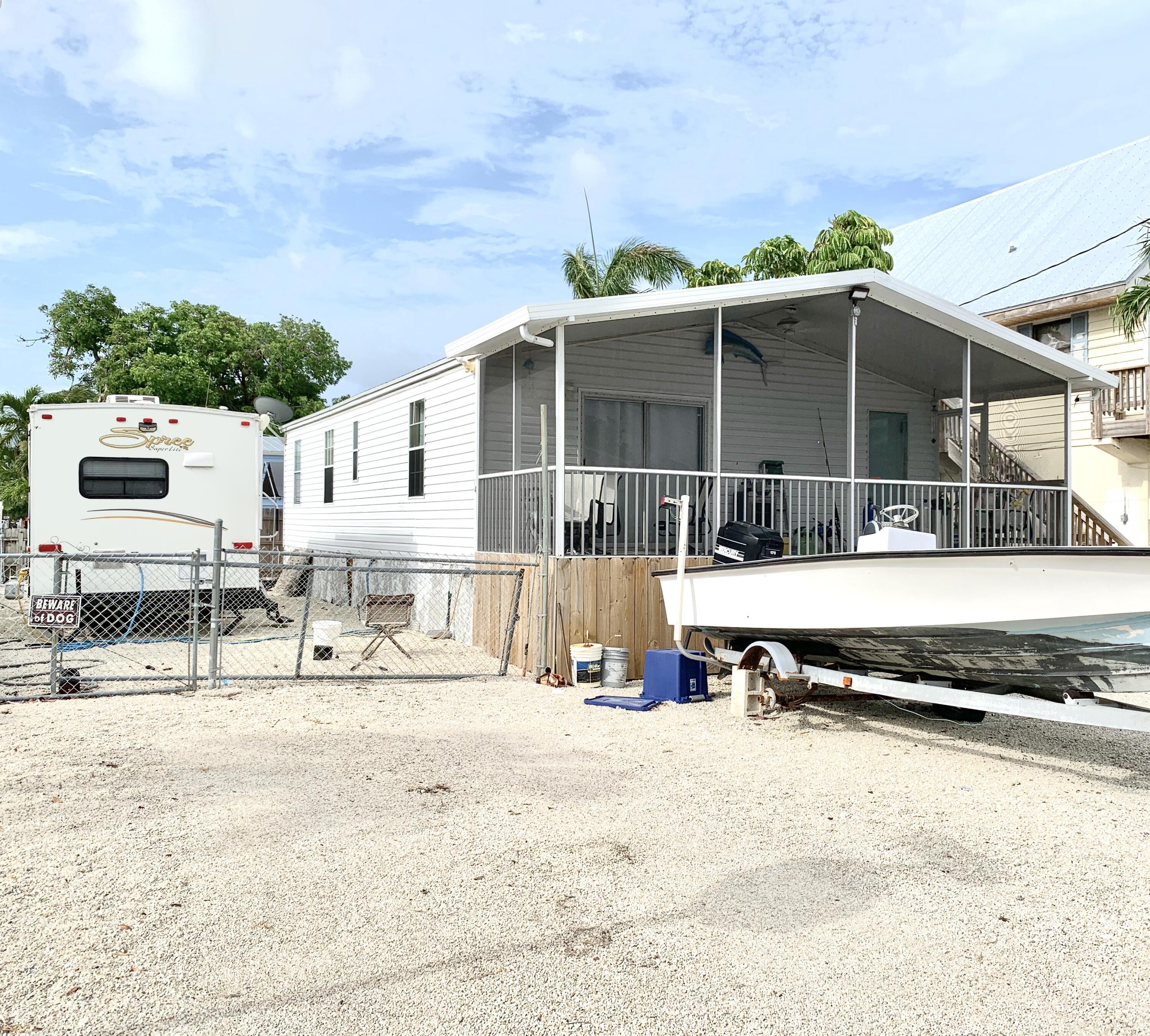 24 Grassy Road Key Largo, FL 33037 - Photo 1 of 5 IMG_3047