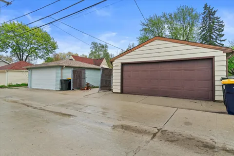 $339,900 | 5224 West Rita Drive, West Allis, WI 53219
