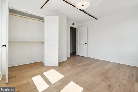 $4,200 | 901 King Street, Unit 203, Alexandria, VA 22314