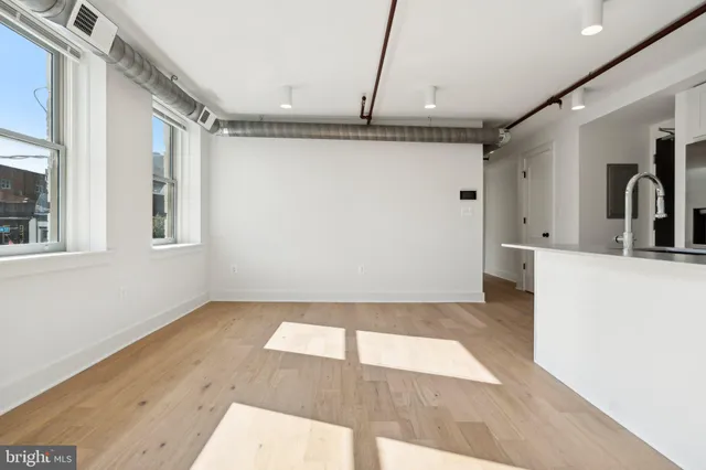 $4,200 | 901 King Street, Unit 203, Alexandria, VA 22314