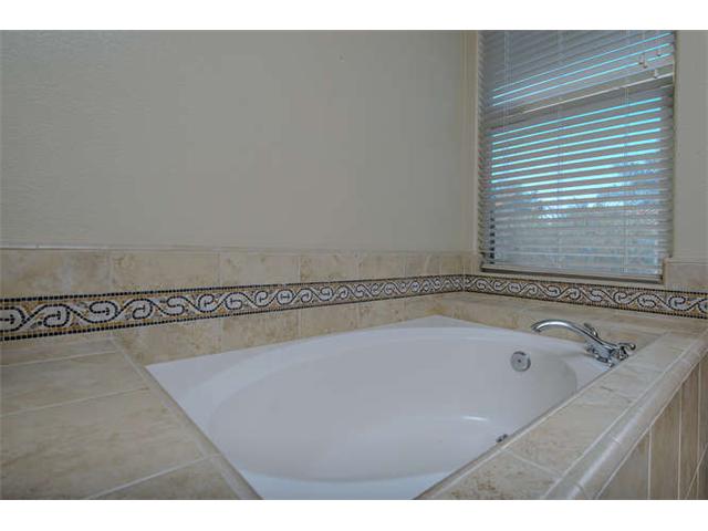 1246 Firecrest Way Fallbrook, CA 92028 - Photo 16 of 21 Gallery Image 16