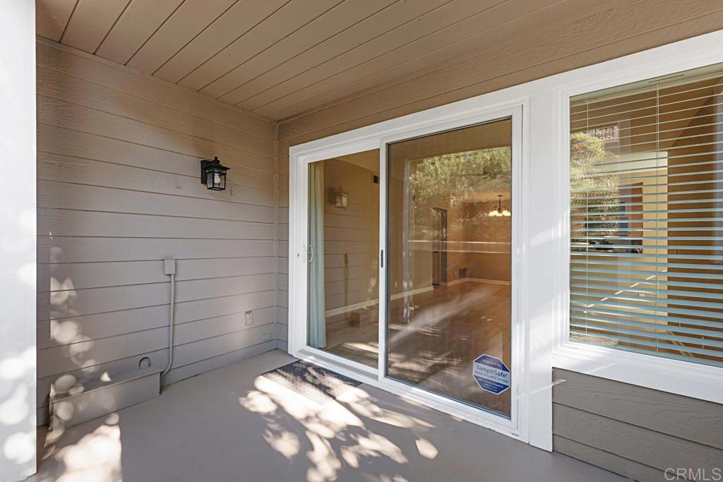 1095 Shadowridge Drive, Unit 131 Vista, CA 92081 - Photo 12 of 33