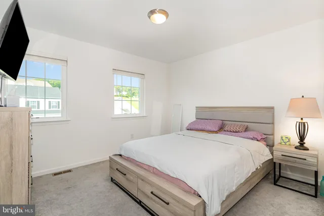 $530,000 | 584 Smoke House Drive, Mechanicsburg, PA 17055