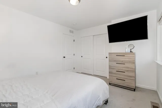 $530,000 | 584 Smoke House Drive, Mechanicsburg, PA 17055