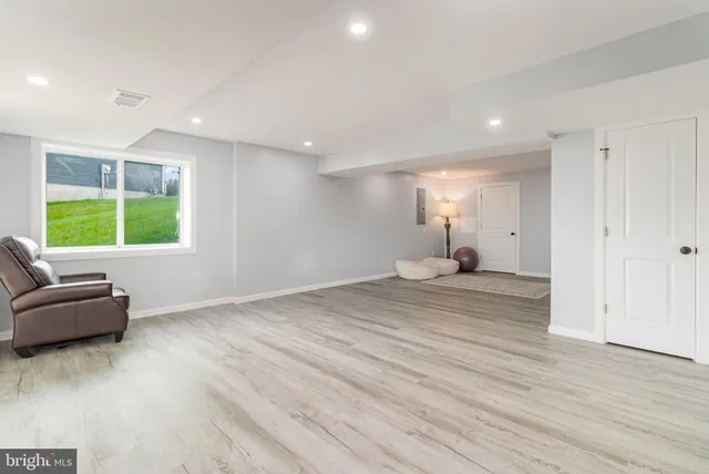 $530,000 | 584 Smoke House Drive, Mechanicsburg, PA 17055