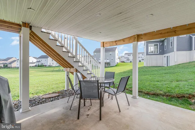 $530,000 | 584 Smoke House Drive, Mechanicsburg, PA 17055