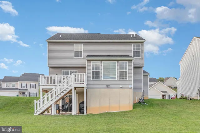 $530,000 | 584 Smoke House Drive, Mechanicsburg, PA 17055