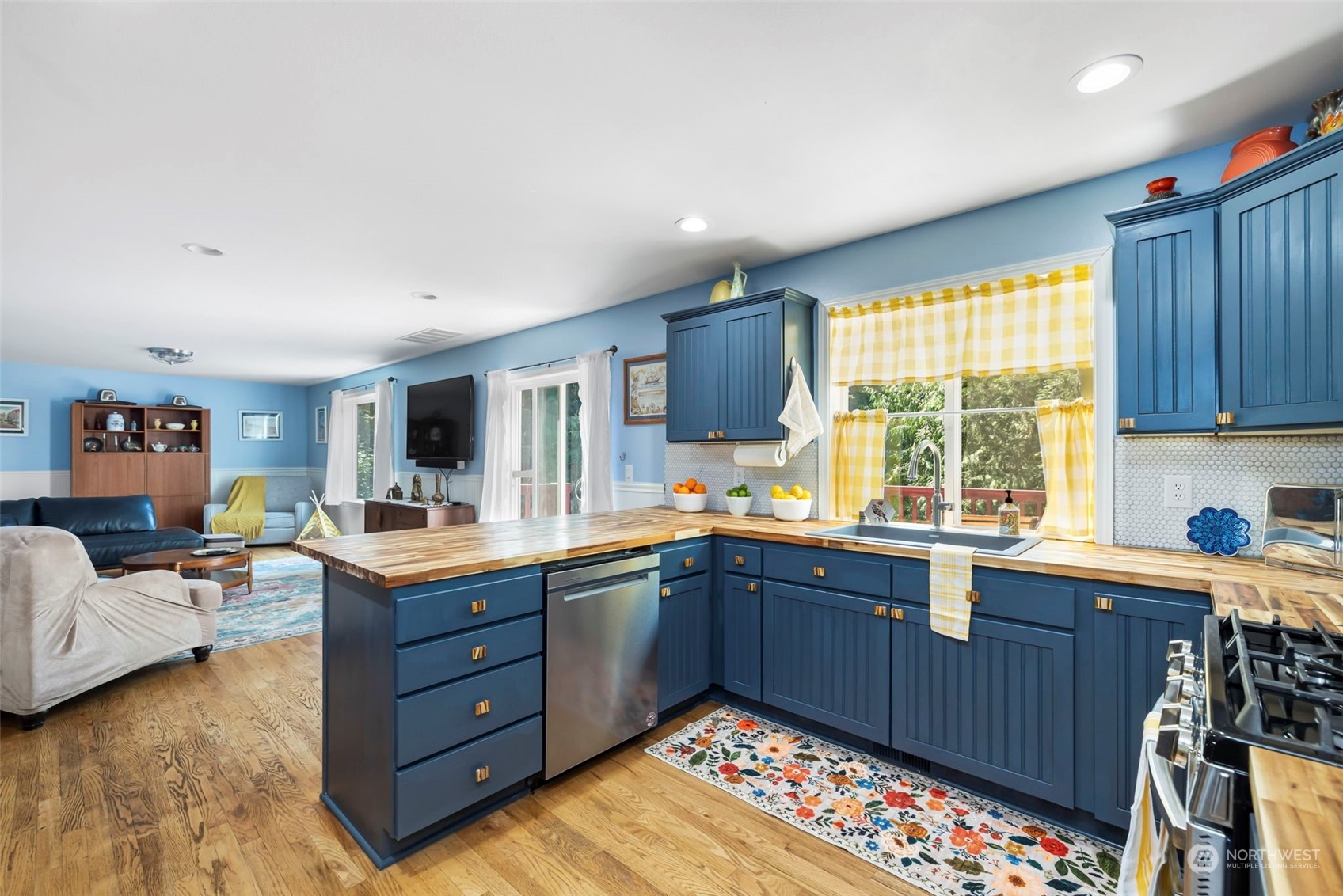 9630 Dishman Road Northwest Bremerton, WA 98312 - Photo 9 of 38