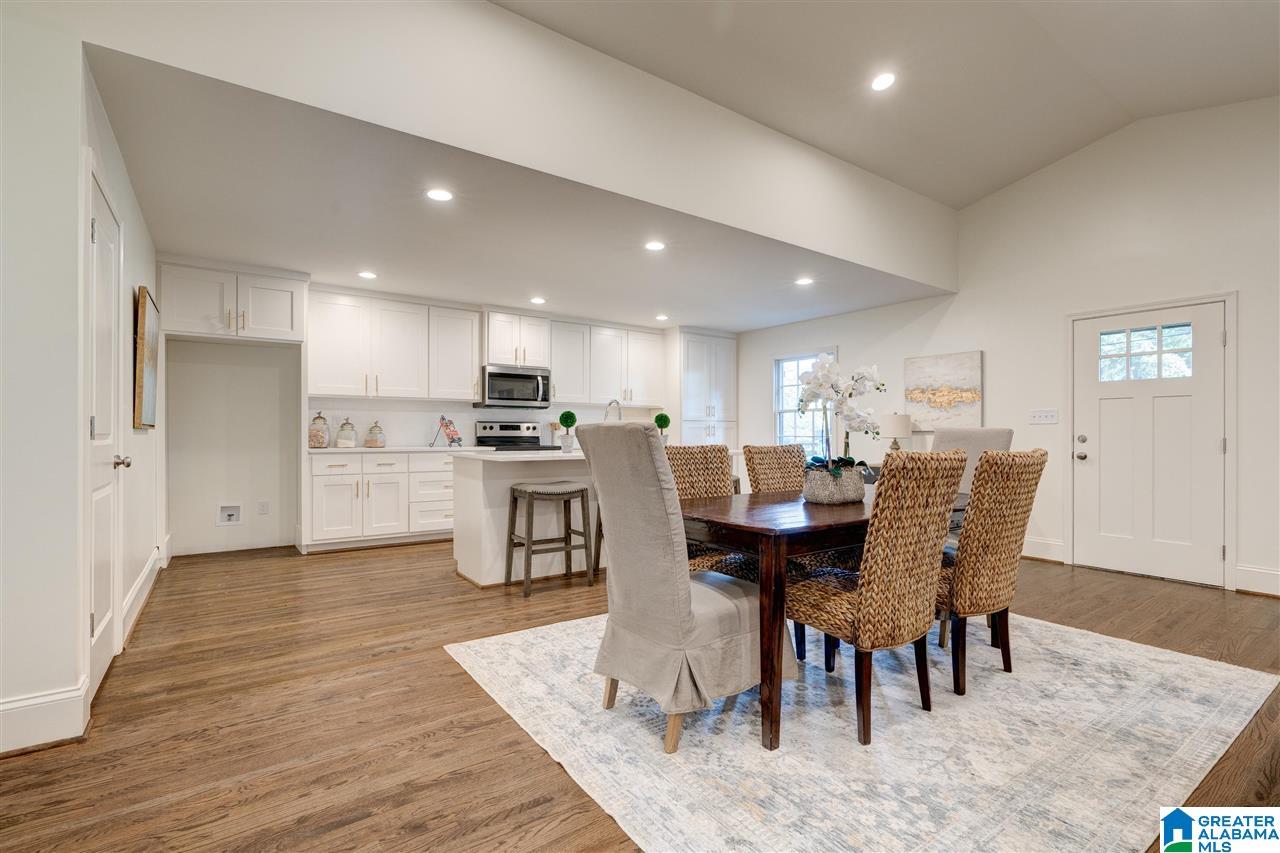 530 Edgecrest Circle Birmingham, AL 35209 - Photo 9 of 25